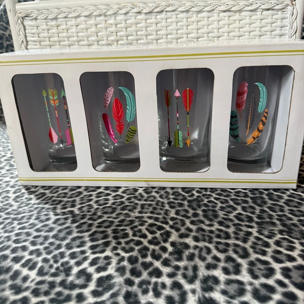 Paper Source Colorful Feather And Arrow 8 oz Glass Set NWT